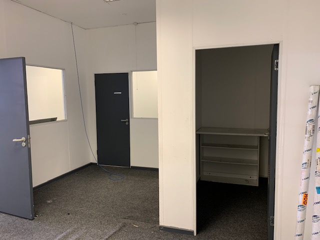 To Let commercial Property for Rent in Mowbray Western Cape